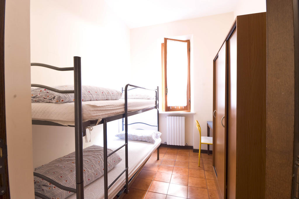 Aparthotel Amarenumana Pokoj fotografie